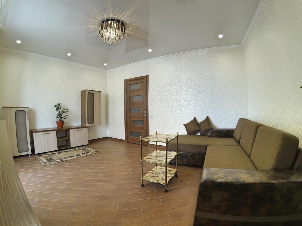 Apartamento Naberezhnaya Roshen Vínnytsia Exterior foto
