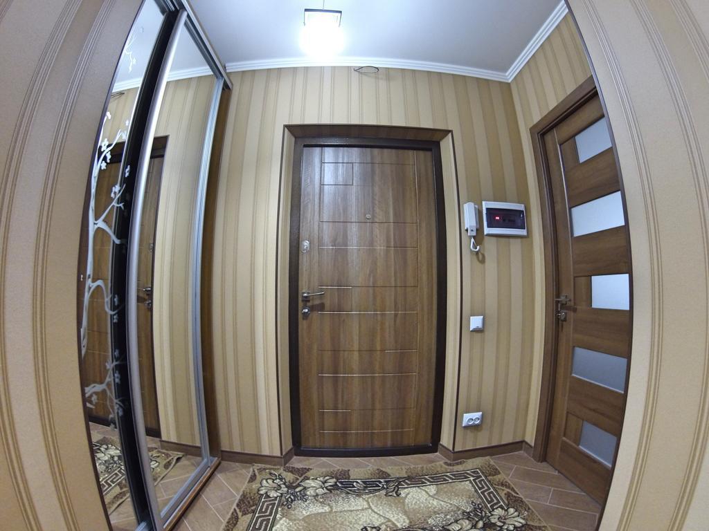 Apartamento Naberezhnaya Roshen Vínnytsia Exterior foto