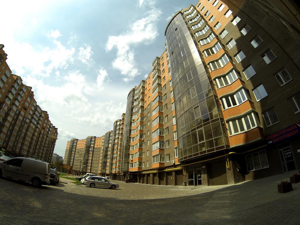 Apartamento Naberezhnaya Roshen Vínnytsia Exterior foto